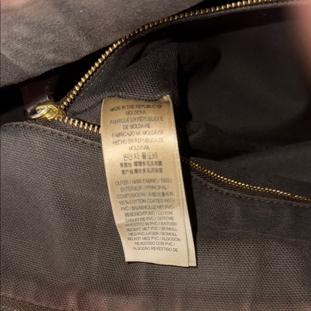 Burberry 16” Tote Bag - Picture 8 of 16
